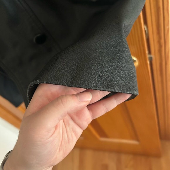 Vintage Black Leather Long Jacket - Picture 10 of 10